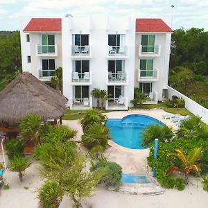 https://akumal-tanik.quintano-roohotels.com